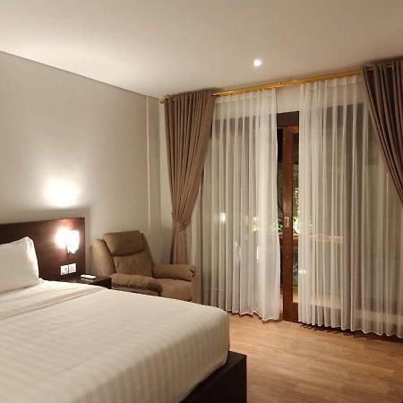 The Surya Kuta Villa Экстерьер фото