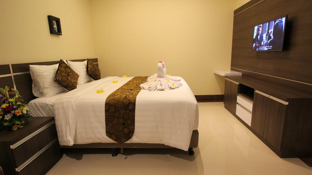 The Surya Kuta Villa Экстерьер фото